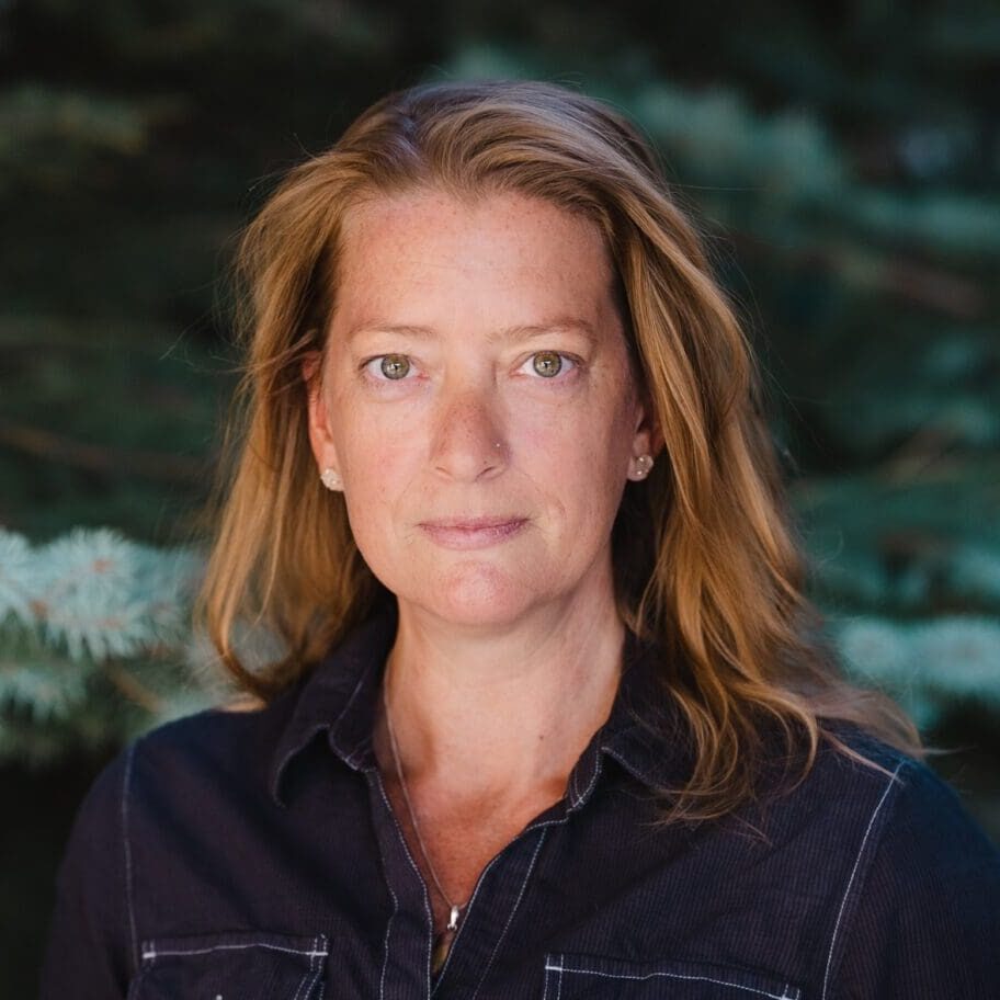 Kerri Minatre